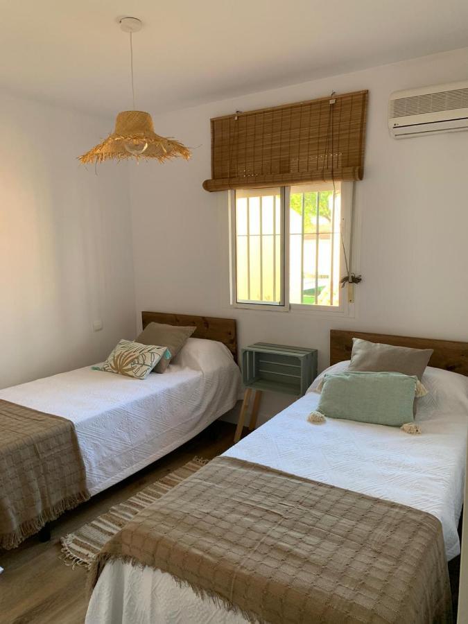 Apartamento En La Barrosa ชิกลานา เด ลา ฟรอนเตรา ภายนอก รูปภาพ